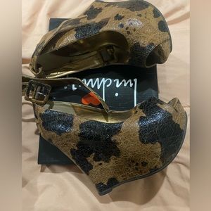 Wedge heel sandals (worn once)